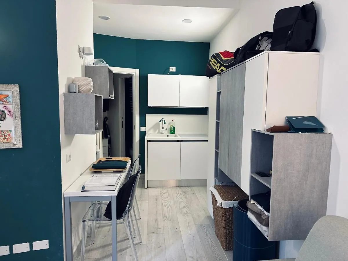 Ferienwohnung Monolocale In Pieno Centro Mailand Apartment
